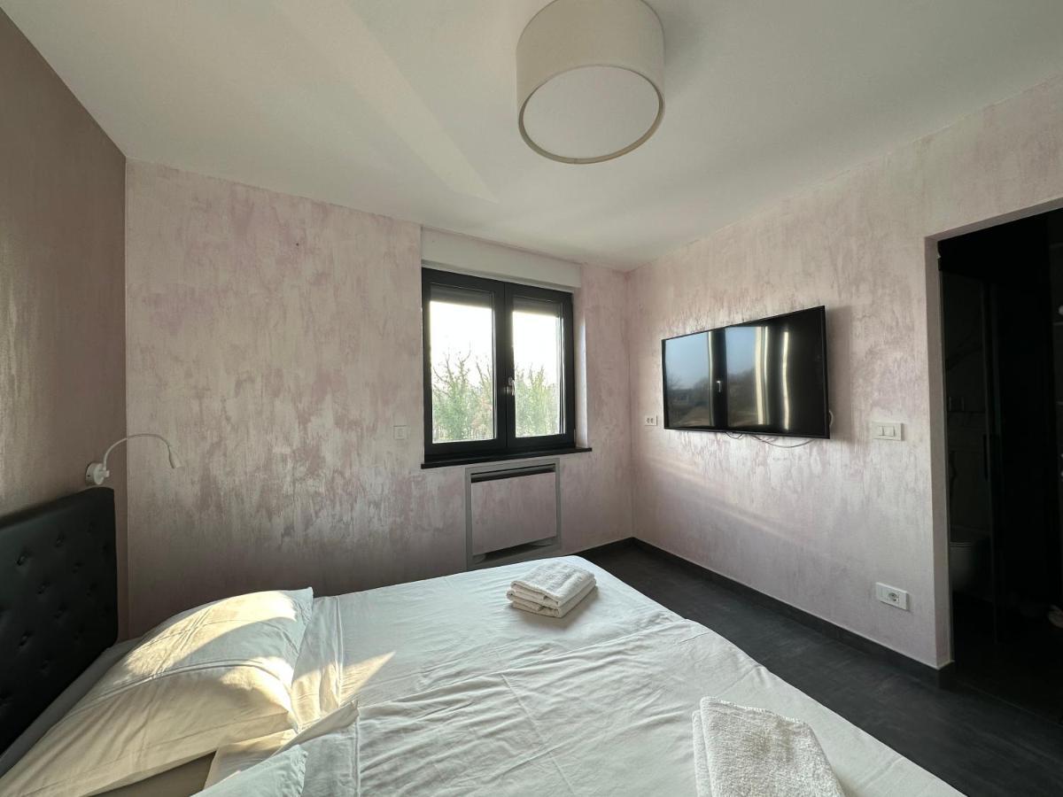 Seaview Apartment Funtana Exterior photo